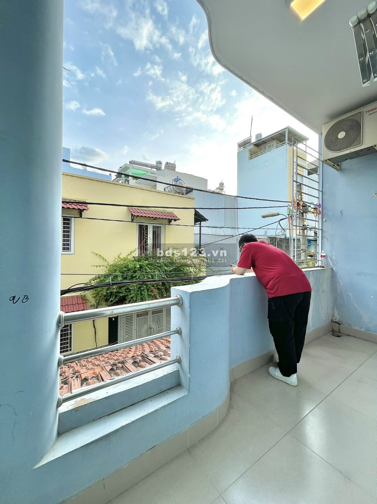 CHDV ban công lớn - Phòng ngủ cửa sổ đón nắng - Full nội thất xinh đẹp - Ngay trung tâm Bình Thạnh