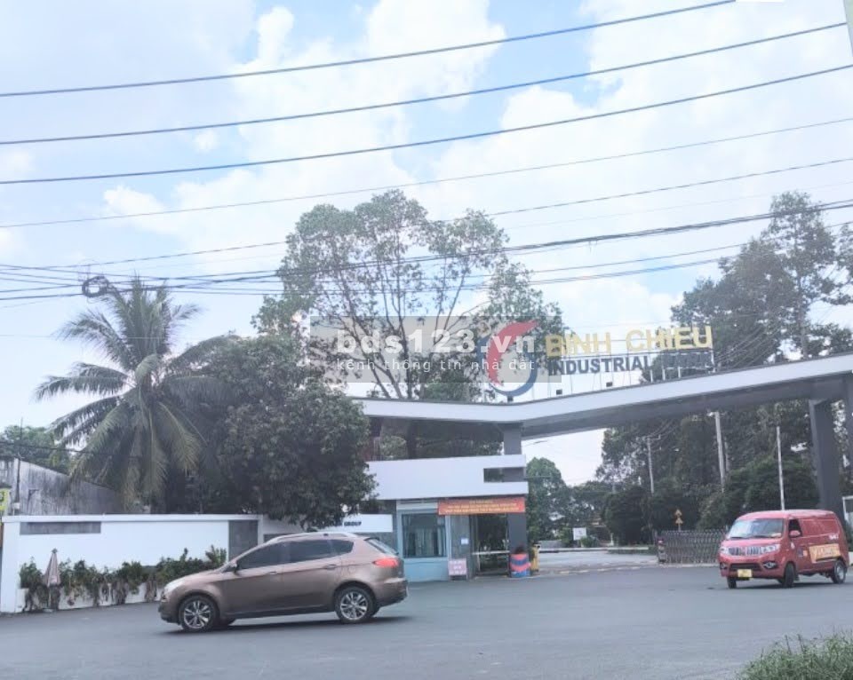 (Thủ Đức) Bán nhà mặt tiền 6 phòng trọ đường số, Bình Chiểu 105m2 chỉ 4.15 tỷ.