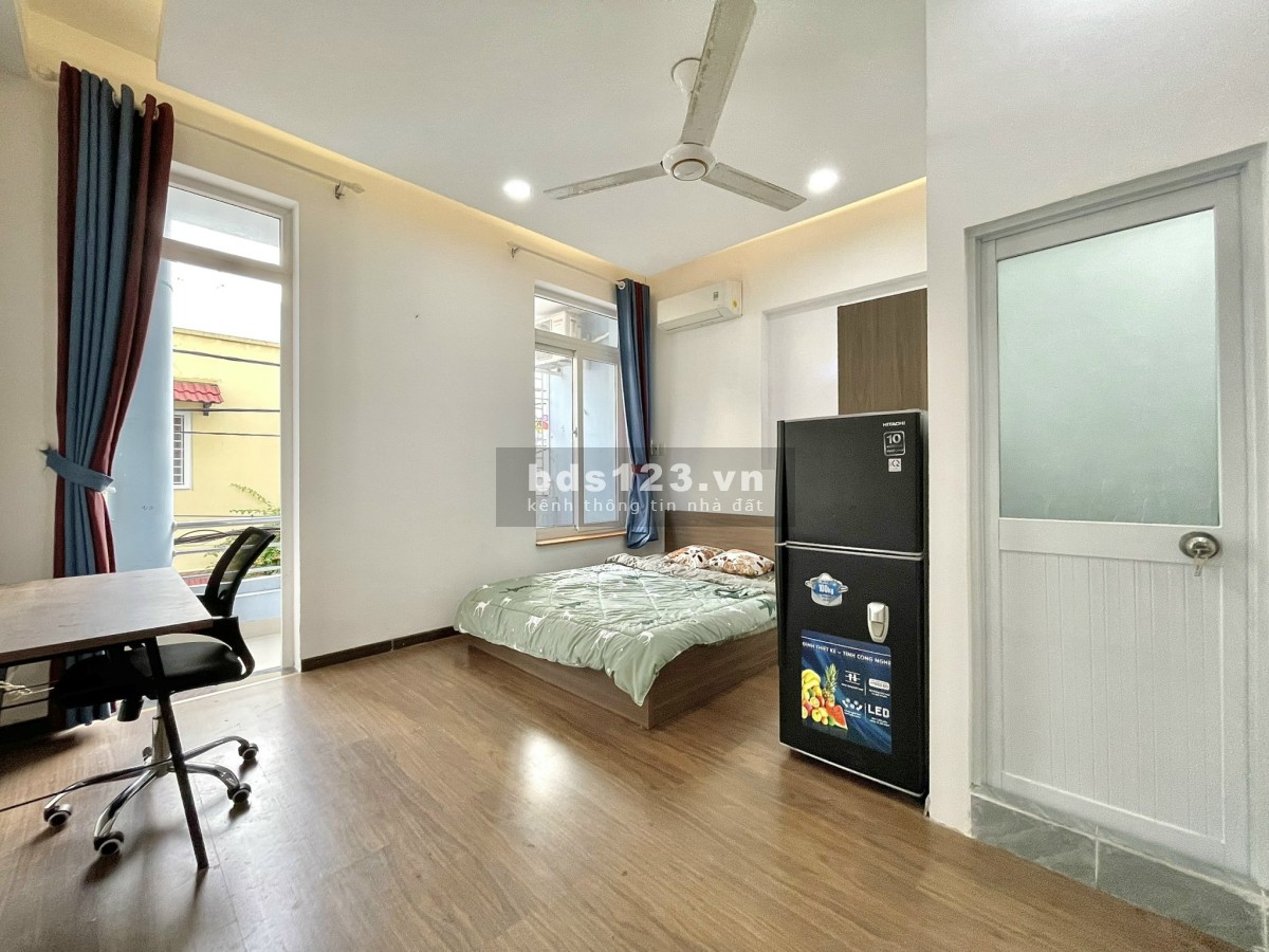 CHDV ban công lớn - Phòng ngủ cửa sổ đón nắng - Full nội thất xinh đẹp - Ngay trung tâm Bình Thạnh