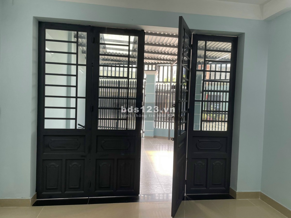 Nhà 1T1L, 8X17M, 4PN, 3WC, gara oto, mặt tiền đường, Tam Phú, Thủ Đức