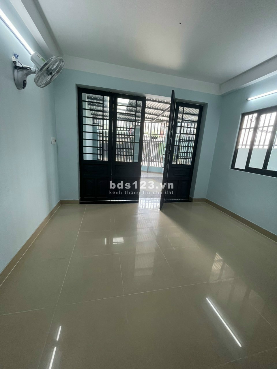 Nhà 1T1L, 8X17M, 4PN, 3WC, gara oto, mặt tiền đường, Tam Phú, Thủ Đức