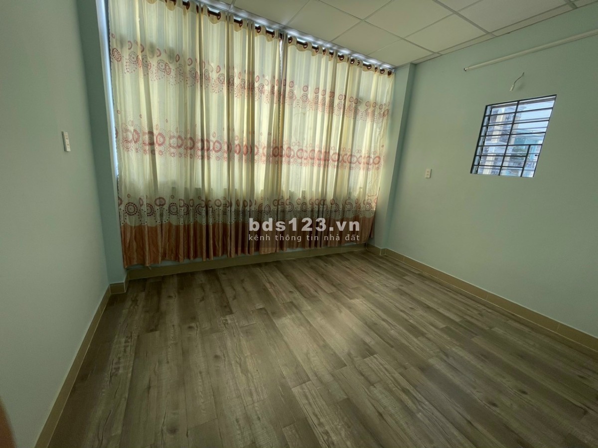 Nhà 1T1L, 8X17M, 4PN, 3WC, gara oto, mặt tiền đường, Tam Phú, Thủ Đức