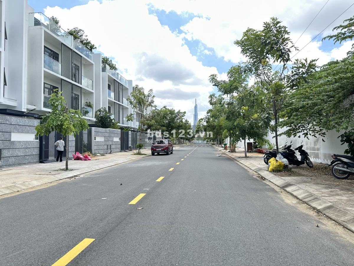 Cần bán nhà phố An Phú New City. Diện tích 160m2 giá 36 tỷ