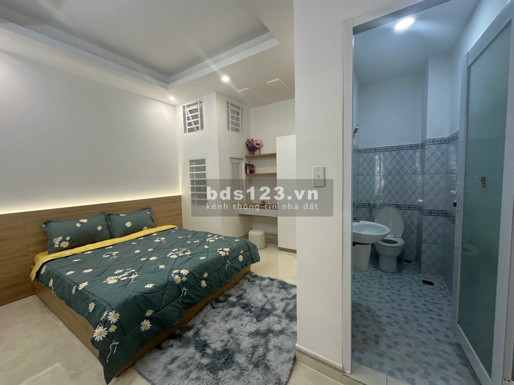 Nhà rất đẹp - Full nội thất cao cấp - 1 trệt 3 lầu - 4,45mx13m - Hẻm ô tô đổ cửa - Tân Chánh Hiệp 08