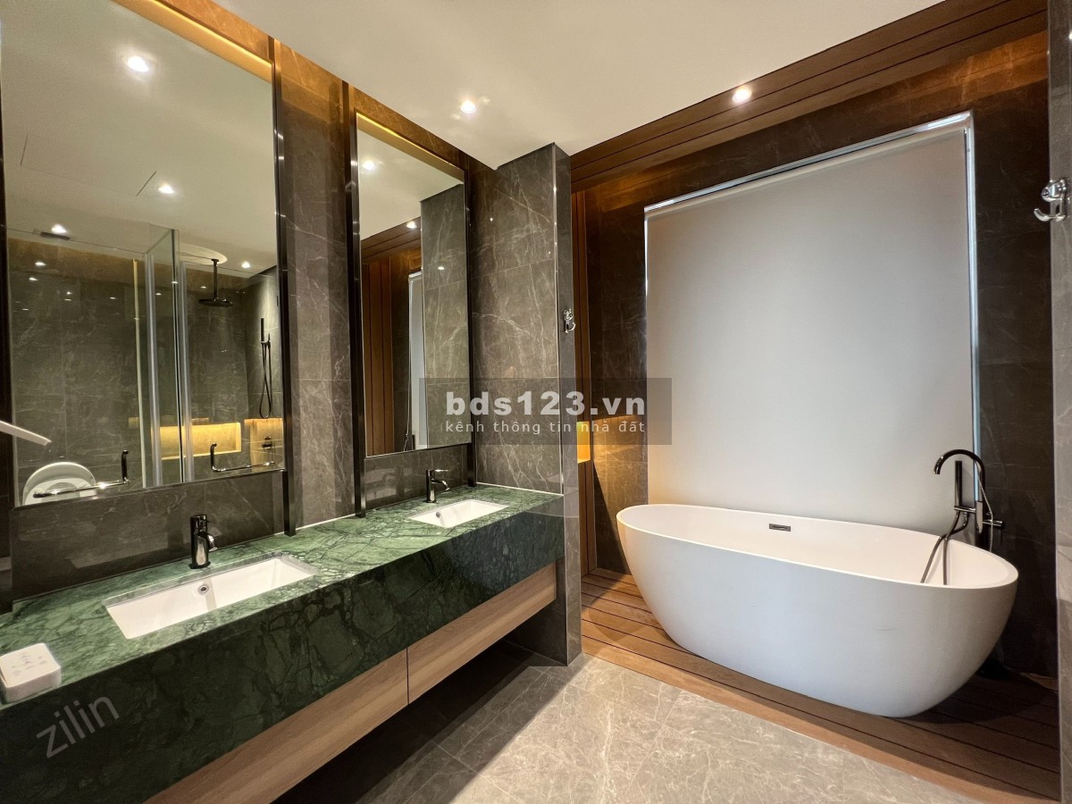 Cần bán căn hộ Cove Residence, view sông thoáng mát chỉ 66 tỷ