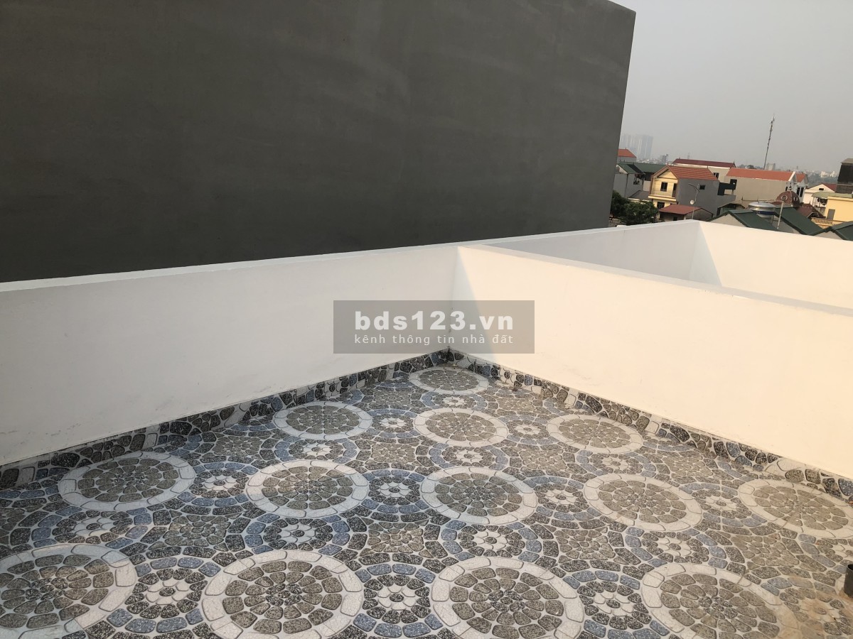 Bán nahf 5 tầng 30M2 Đông La - Gần KĐT Đô Nghĩa