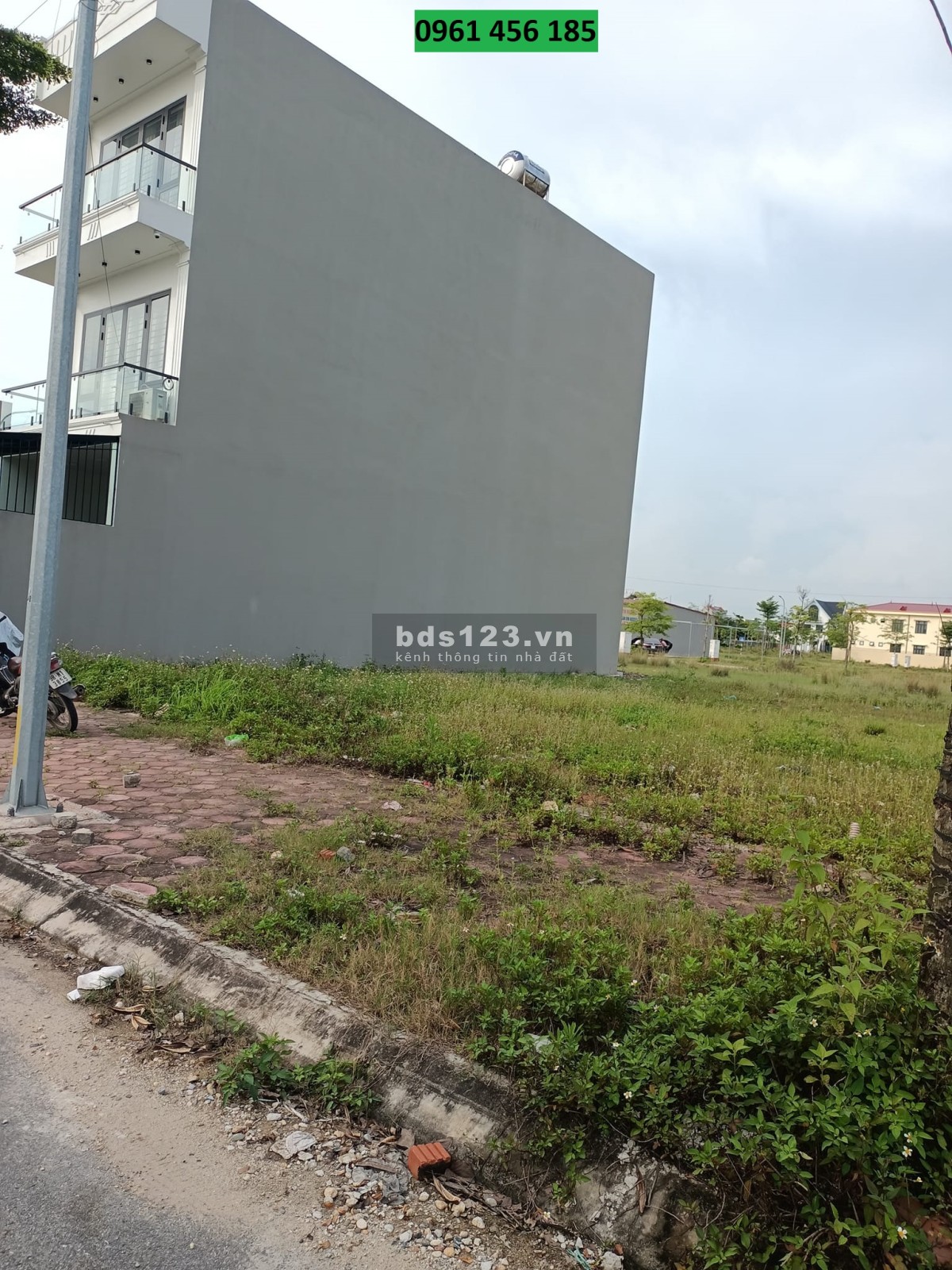 Bán đất khu ĐT số 3 TT Thắng, Hiệp Hòa - 100m2, vỉa hè 1.5 tỷ