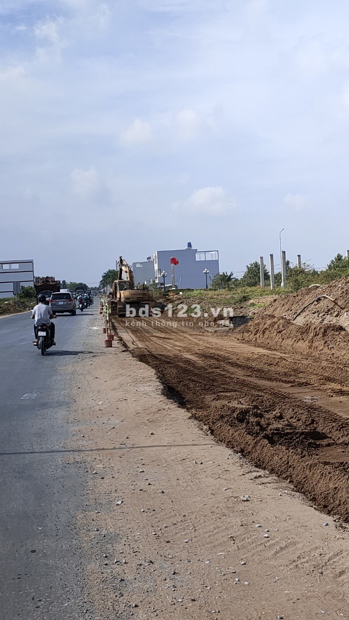 Đất 100m2 gần trung tâm hành chính sổ hồng riêng