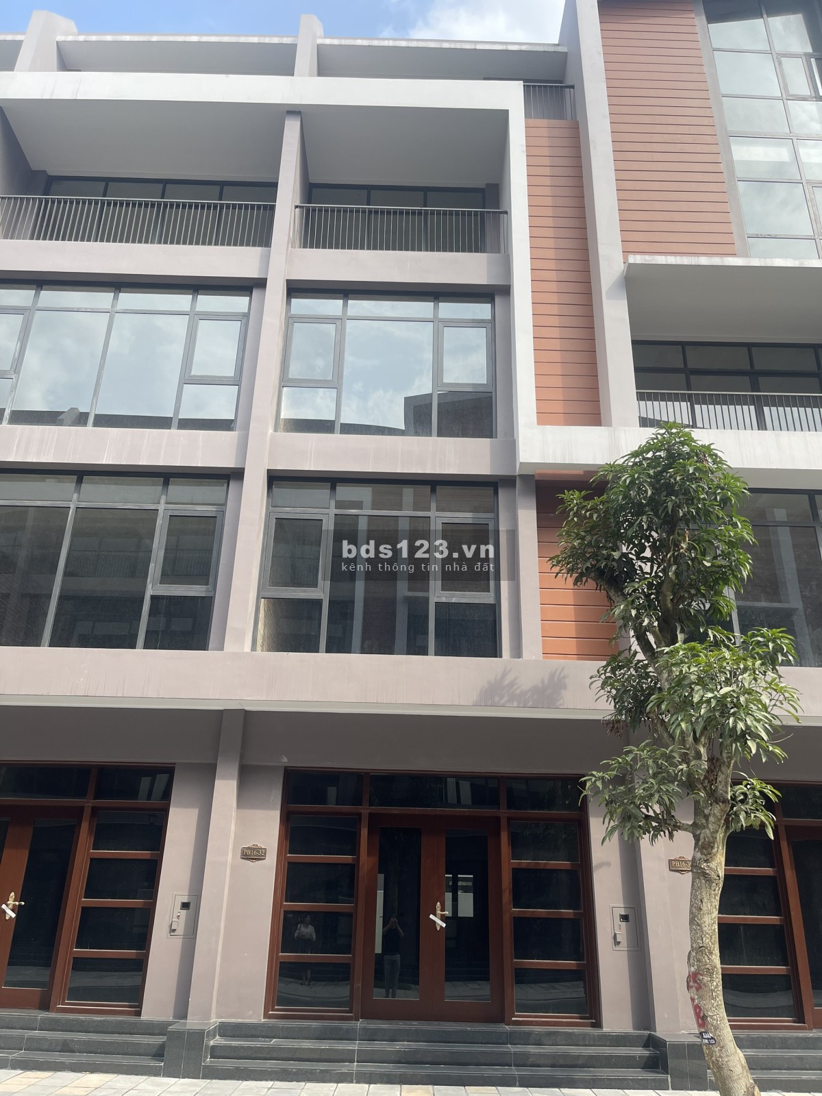 Shophouse Phố Biển 19 Vinhomes Ocean Park3 - 90m2, mặt sau view công viên, sở hữu lâu dài