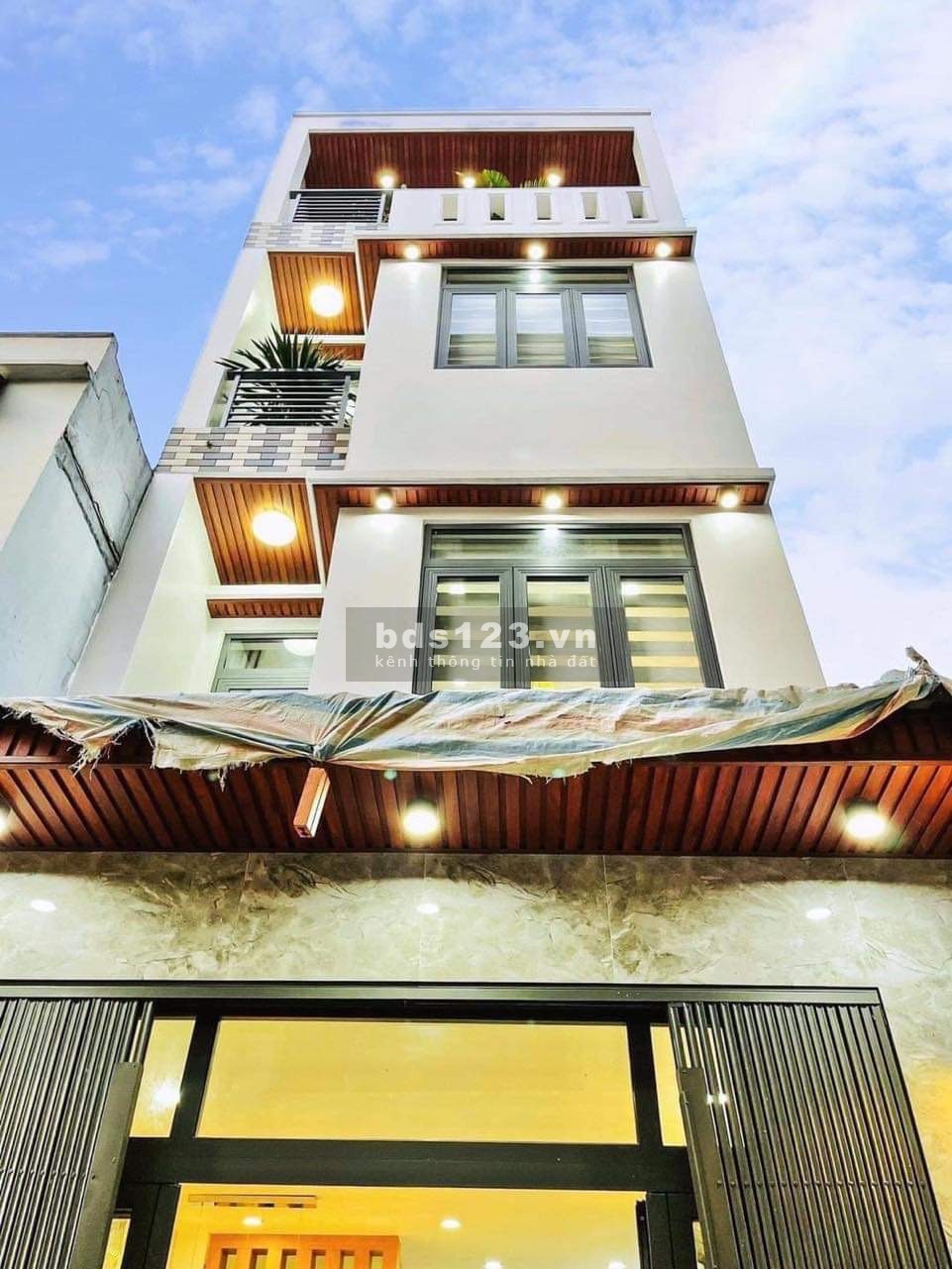 Bán gấp nhà chính chủ MT Đường số 2 Cư Xá Đô Thành, 3.7x12.5m 12ty5