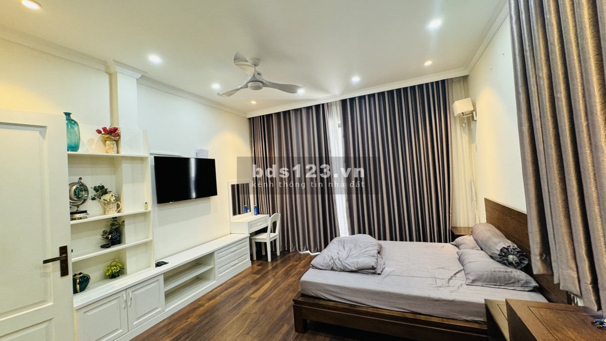 Cần biệt thự sân vườn đẹp khu Trần Não - Giá 29 tỷ