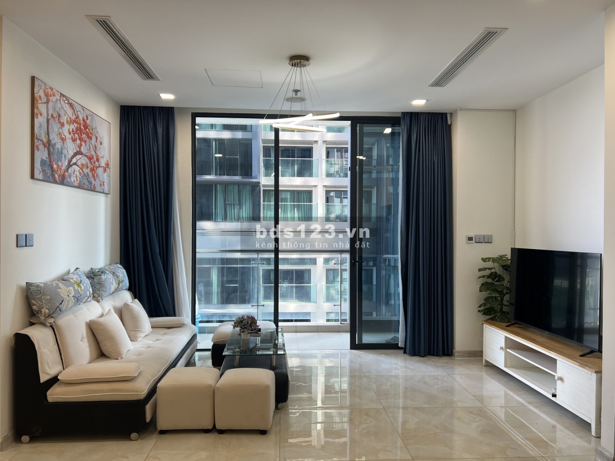 Cho thuê căn hộ 75m2 +2PN Vinhomes Golden River - Lux 6 giá tốt