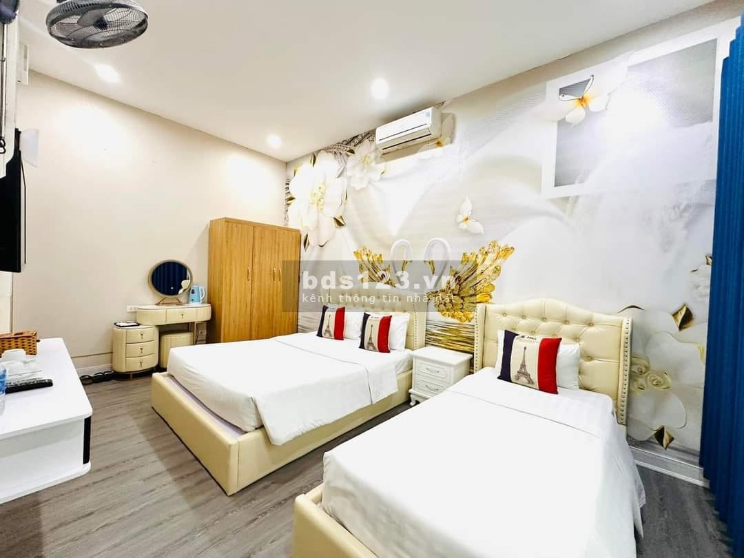 Bán nhà Hồ Đến Lừ, ô tô đỗ cửa, MT 3,8M2, 44M2, nhà 5 tầng, 6PN, tặng nội thất VIP, hạ sốc 7 tỷ