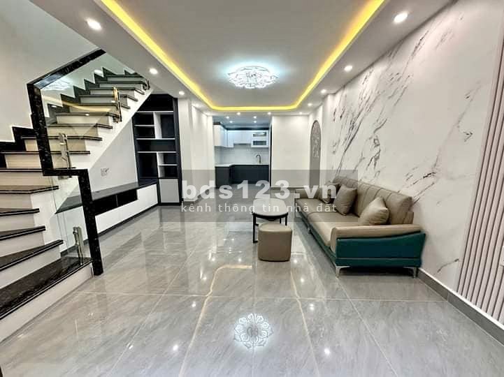 Cực hot nhỉnh 5 tỷ sở hữu ngay nhà 4T 66M trung tâm Ba Đình