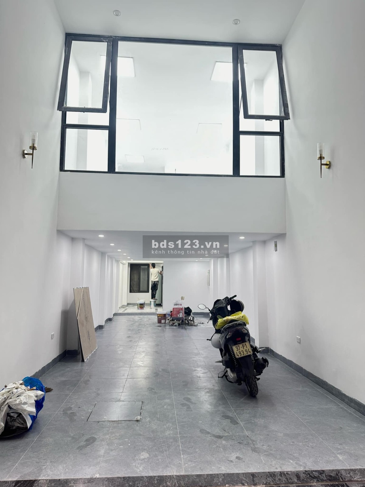 Bán nhà Chùa Láng, oto vào nhà, 61m x 7 tầng thang máy, kinh doanh văn phòng, giảm giá còn 15,3 tỷ