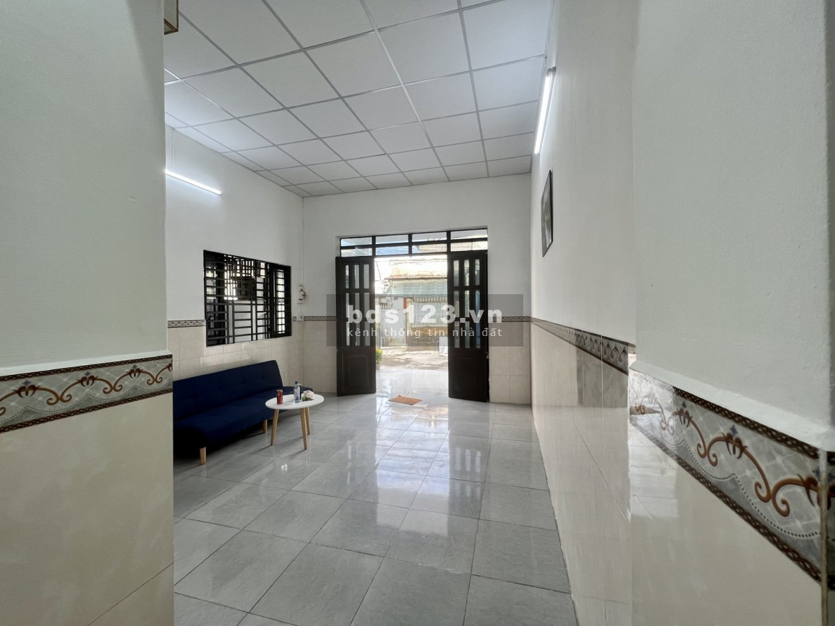 Nhà diện tích 100M2, 3PN, hẻm xe hơi, đường số 8, Linh Xuân, Thủ Đức