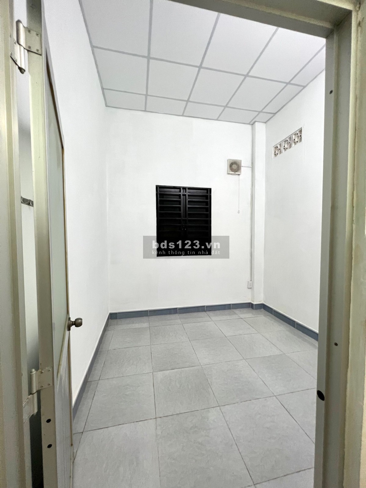 Nhà diện tích 100M2, 3PN, hẻm xe hơi, đường số 8, Linh Xuân, Thủ Đức