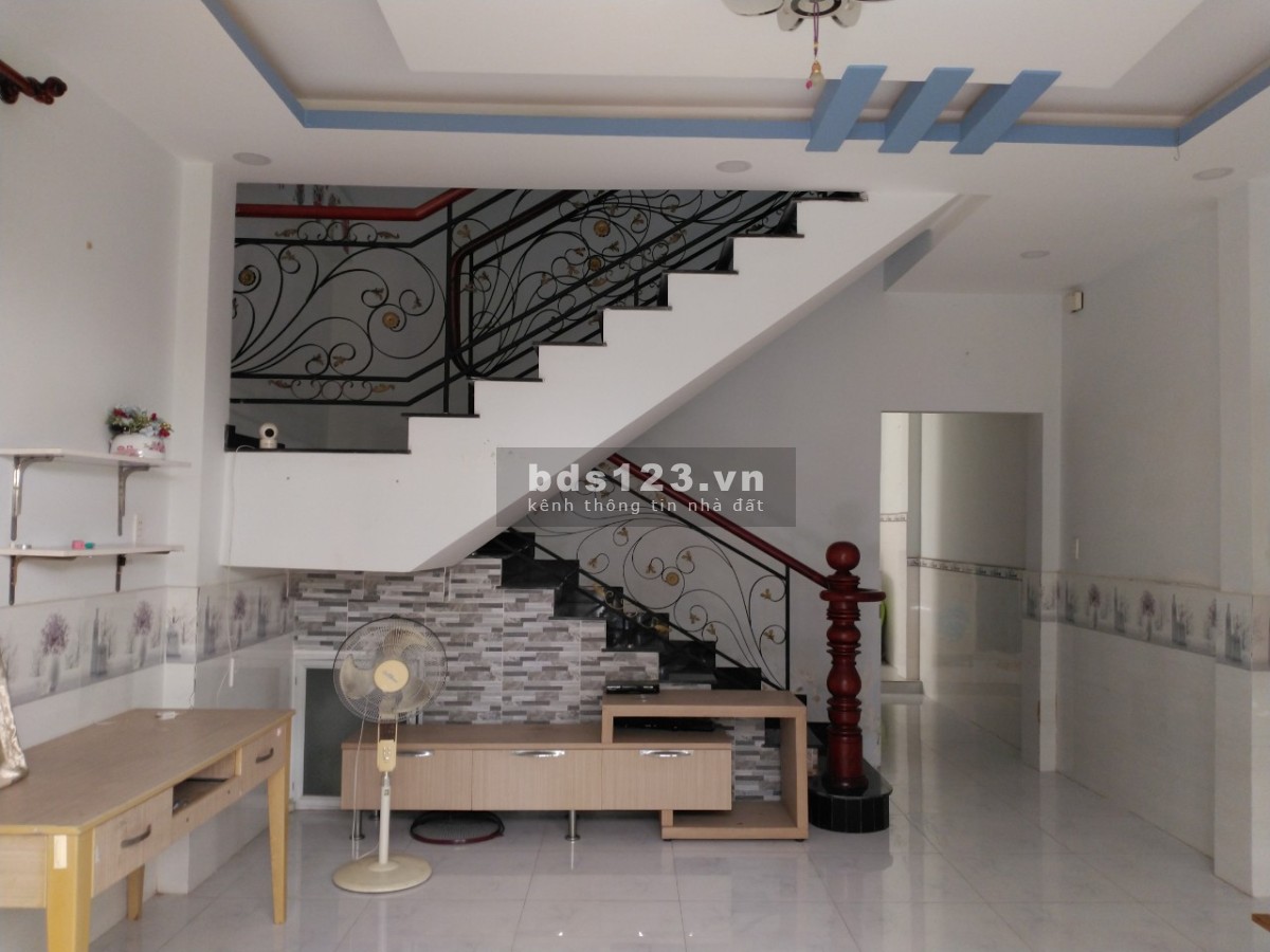 Nhà1T1L, 3PN, 2WC, sân đậu oto, ngay chợ Hiệp Bình, Hiệp Bình Chánh, Thủ Đức