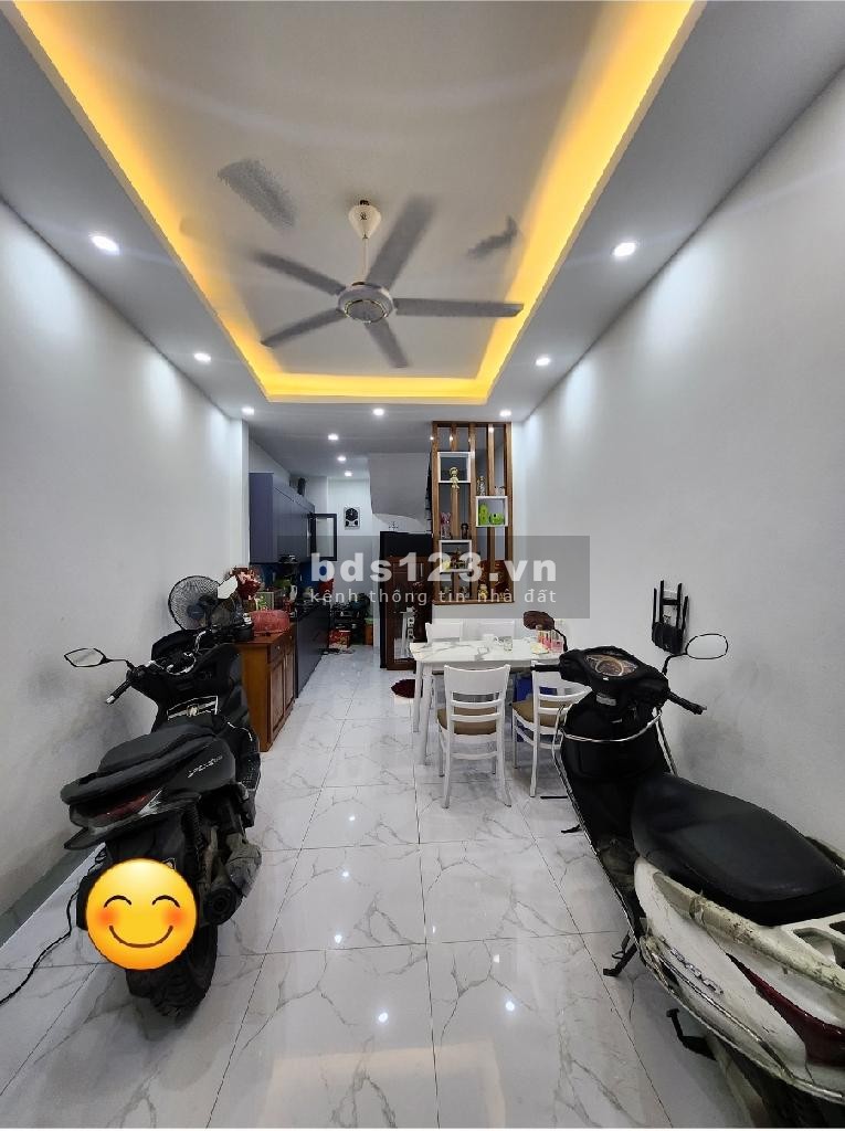 Bán nhà Lê Quang Đạo, Phú Đô cực đẹp, ngõ rộng thoáng, giá 4.x tỷ