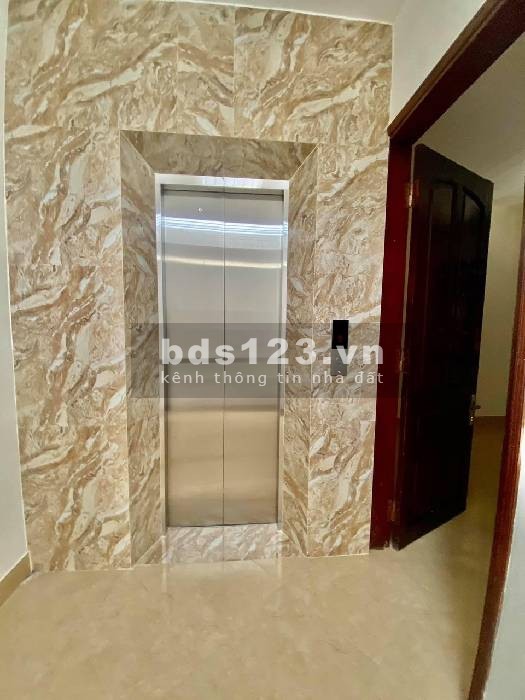 Bán nhà phố Vũ Ngoc Phan, 3 thoáng, ô tô, thang máy, MT rộng, 68Mx6T, nhỉnh 15 tỷ
