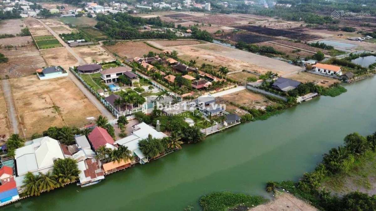Kẹt tiền bán lô đất 1723m2 ( 35 X 50) mặt tiền sông Phú Đông, Ngay Gần KĐT Phú Mỹ Hưng Giảm 30%
