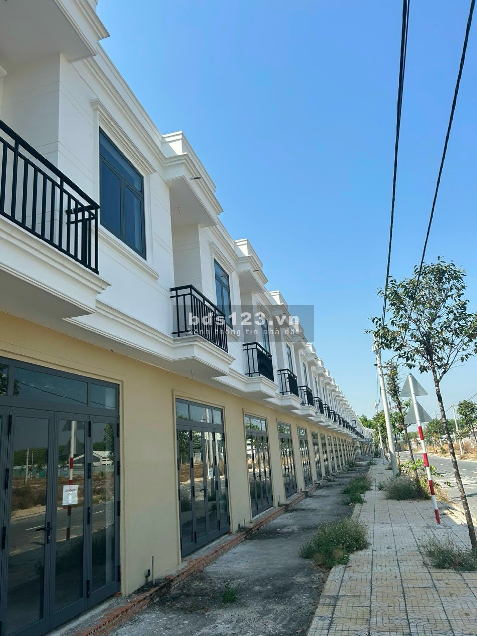 Nhà ở xã hội, Phúc Hưng Golden. Trả trước 50% ( 495tr), còn lại góp 0% lãi suất trong 12 tháng