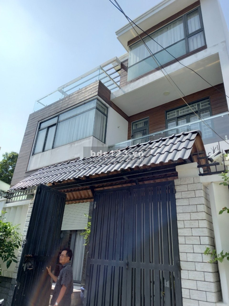- Bán gấp biệt thự rẻ nhất Thảo Điền giá bán 30 tỷ, Quận 2 Giảm sâu 6 Tỷ