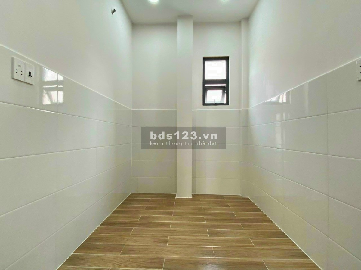Nhà hẻm xe tải gần Emart, DT 43m² (5 x 8.5) 15m ra đường chính