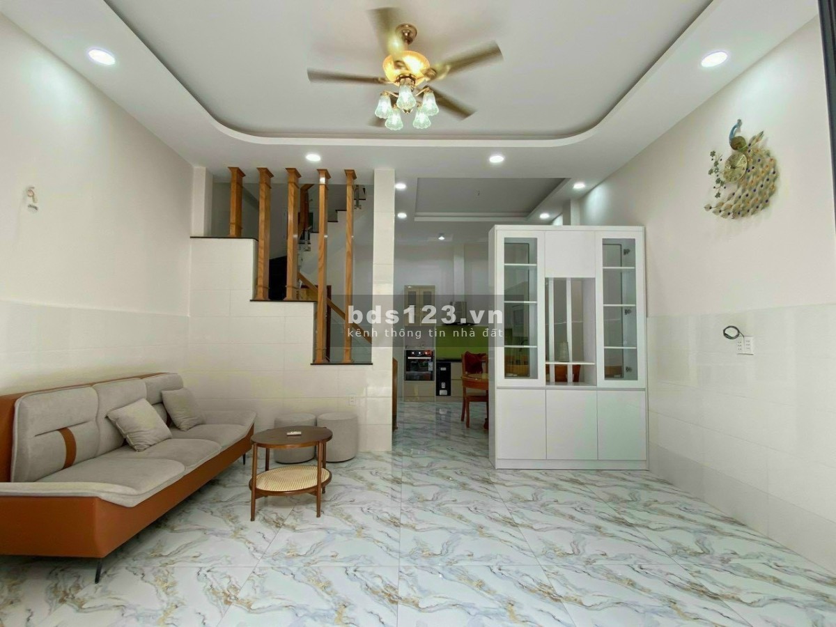 Nhà hẻm xe tải gần Emart, DT 43m² (5 x 8.5) 15m ra đường chính