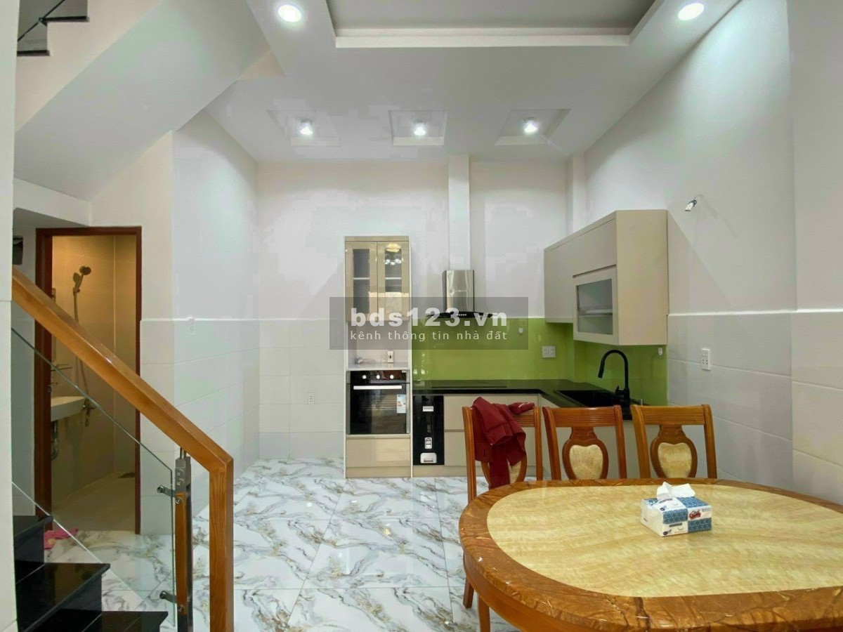 Nhà hẻm xe tải gần Emart, DT 43m² (5 x 8.5) 15m ra đường chính
