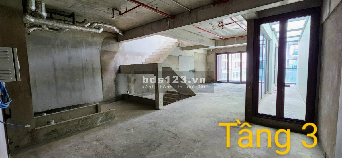 Cho thuê shophouse Metropole giá 150 triệu