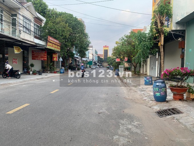 Ngộp ngân hàng bán nhanh mảnh đất để trả nợ 123m2(6x21m), sát bệnh quốc tế hạnh phúc, dân cư đông