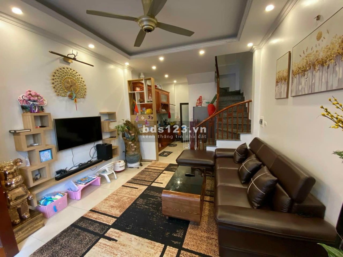 Siêu phẩm hiếm có, diện tích 35M2, tỷ lệ nhà chuẩn mà còn lại lô góc chỉ với 4.7 tỷ