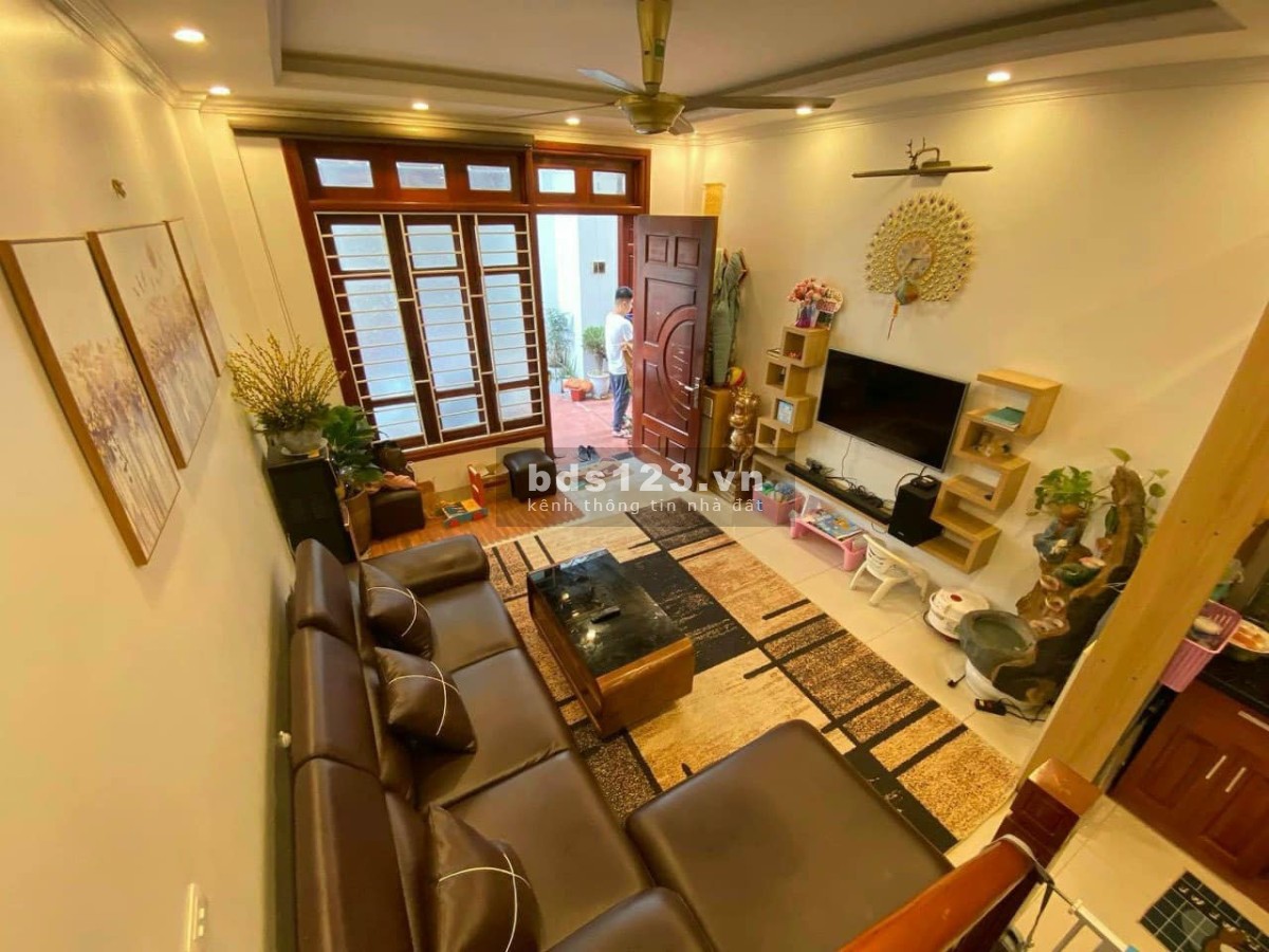 Siêu phẩm hiếm có, diện tích 35M2, tỷ lệ nhà chuẩn mà còn lại lô góc chỉ với 4.7 tỷ