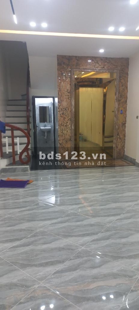 Hot chủ nhà cần bán gấp nhà phố Nguyễn Sơn