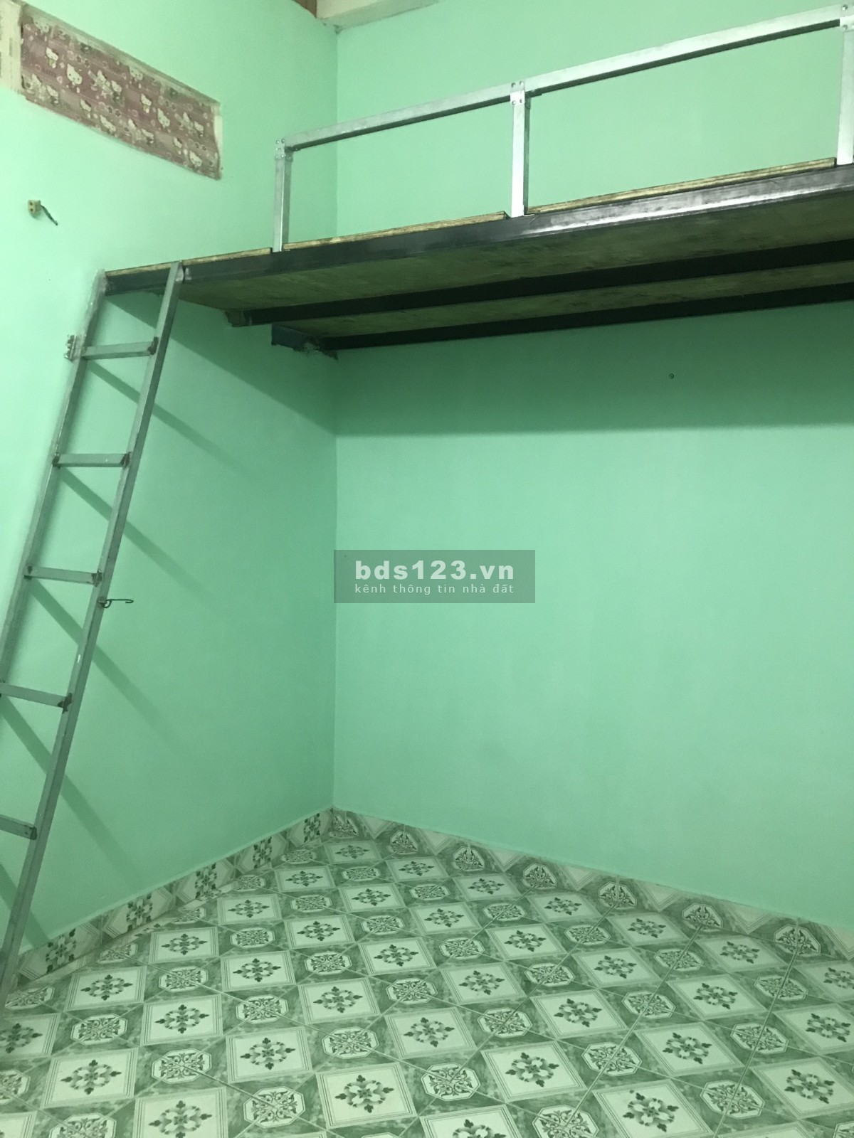 Phòng trọ giá rẻ Đầm Sen - Tân Phú có gác xép