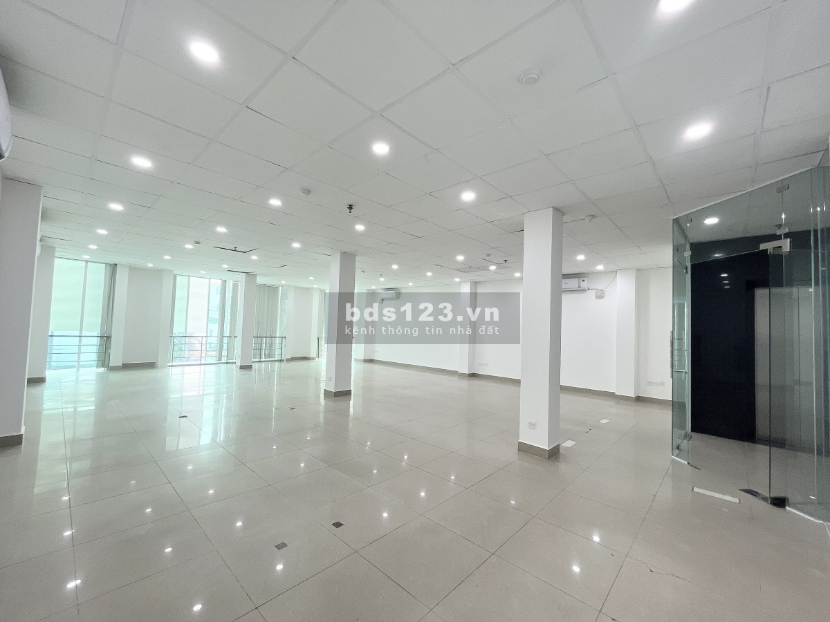 Văn phòng cho thuê 150m2 tại Nguyễn Trung Trực, Bình Thạnh