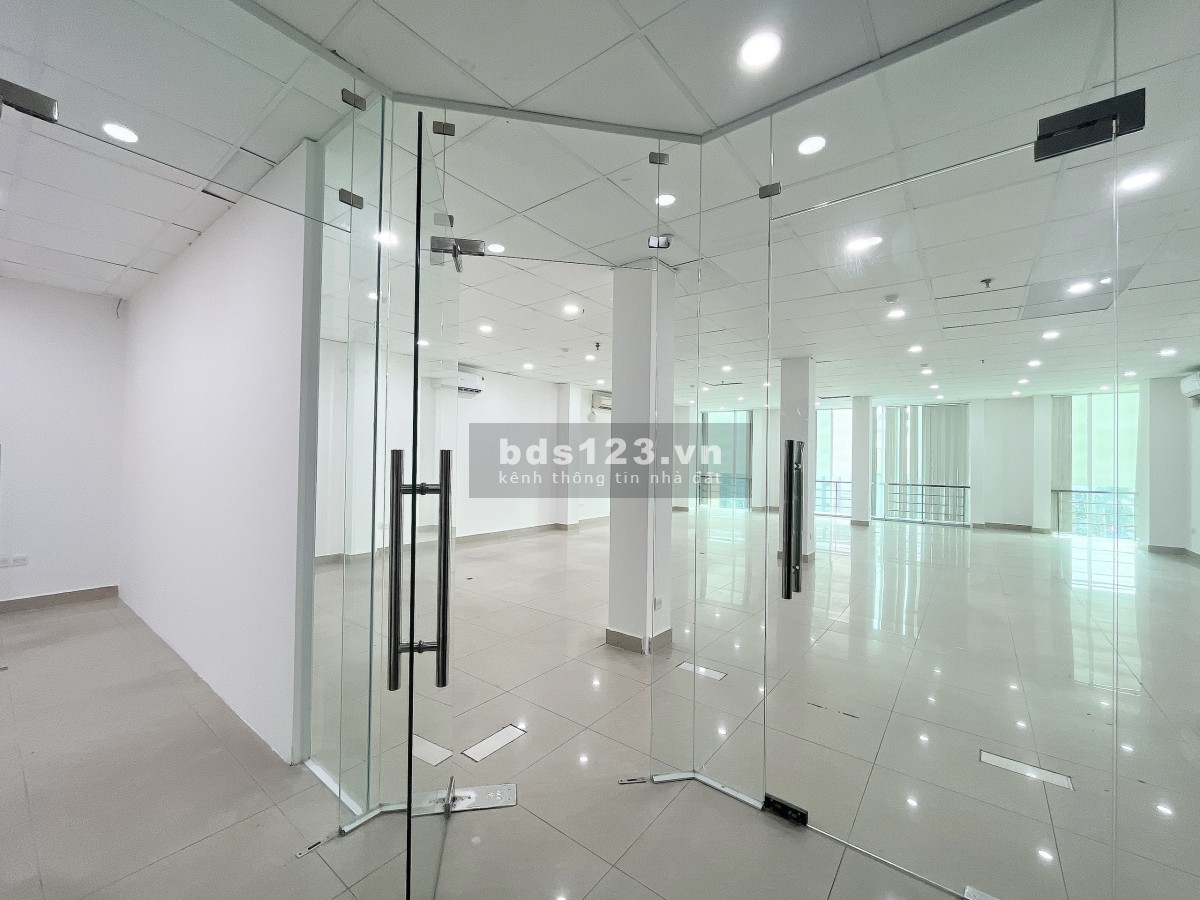 Văn phòng cho thuê 150m2 tại Nguyễn Trung Trực, Bình Thạnh