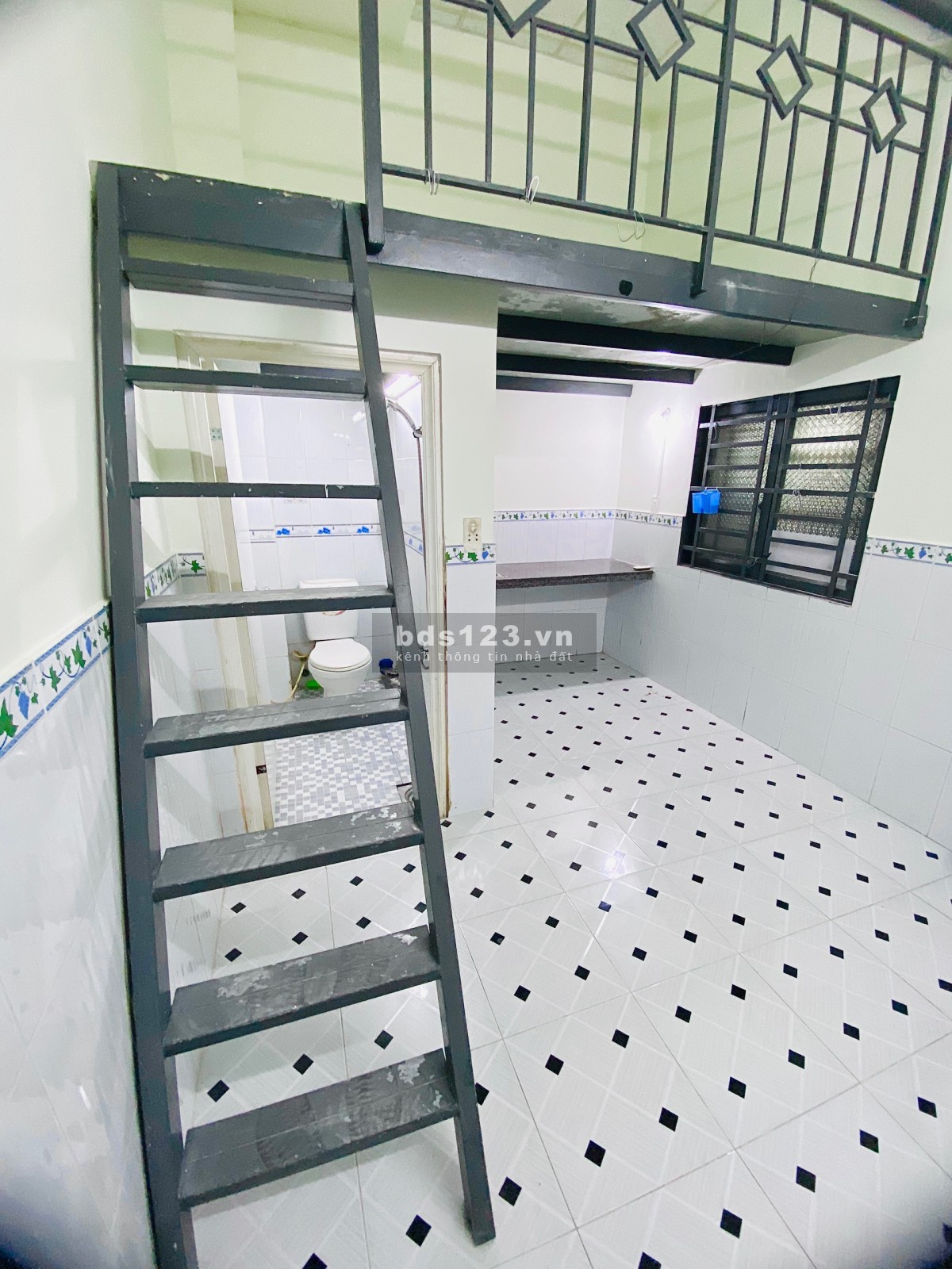 Phòng trọ rất đẹp, có máy lạnh + Gác rộng, tủ bếp, WC riêng, gần Lotte Mart Quận 7