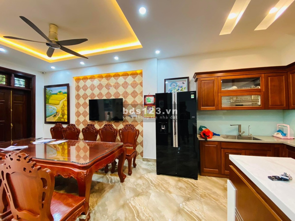 Chính chủ cần bán nhà biệt thự liền kề số 12A-TT1, khu đô thị Bộ quốc phòng, giá 15 tỷ.
