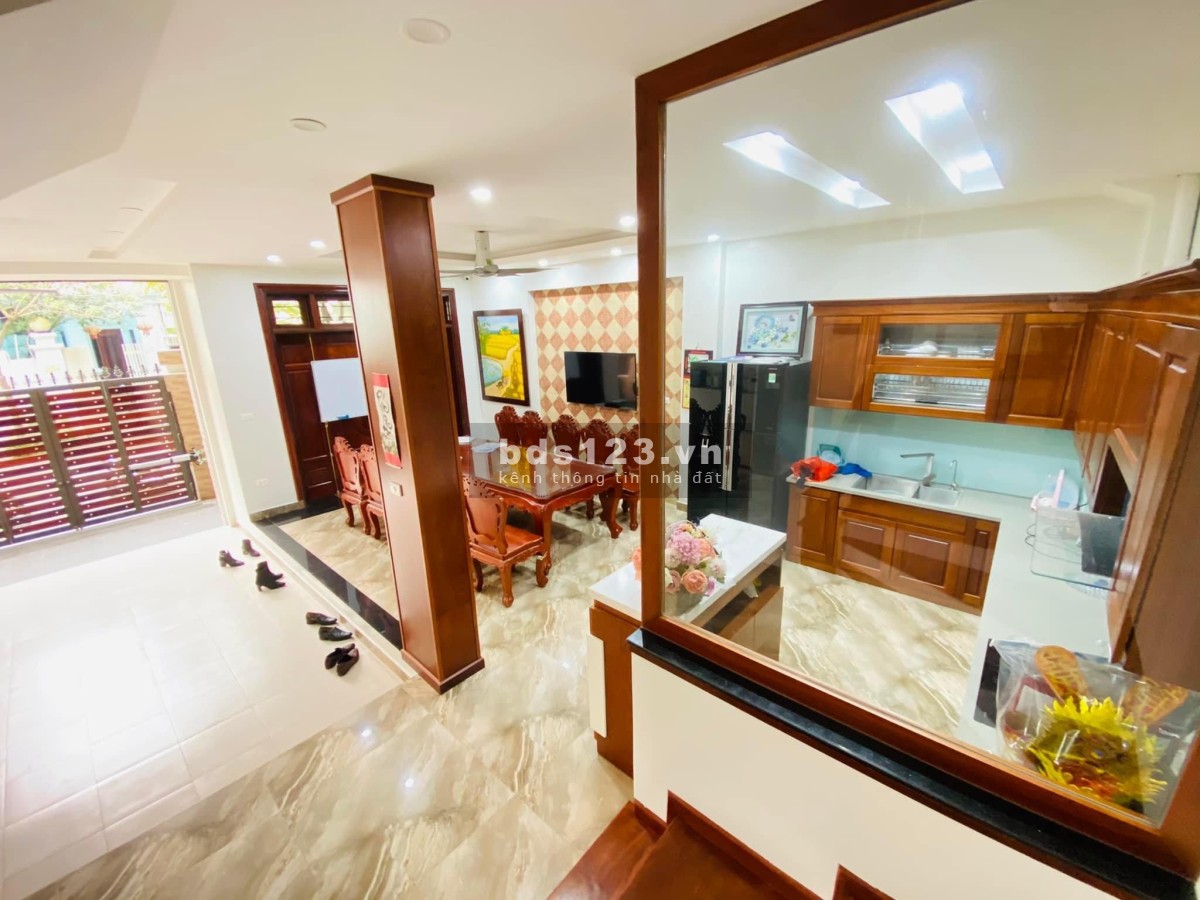 Chính chủ cần bán nhà biệt thự liền kề số 12A-TT1, khu đô thị Bộ quốc phòng, giá 15 tỷ.