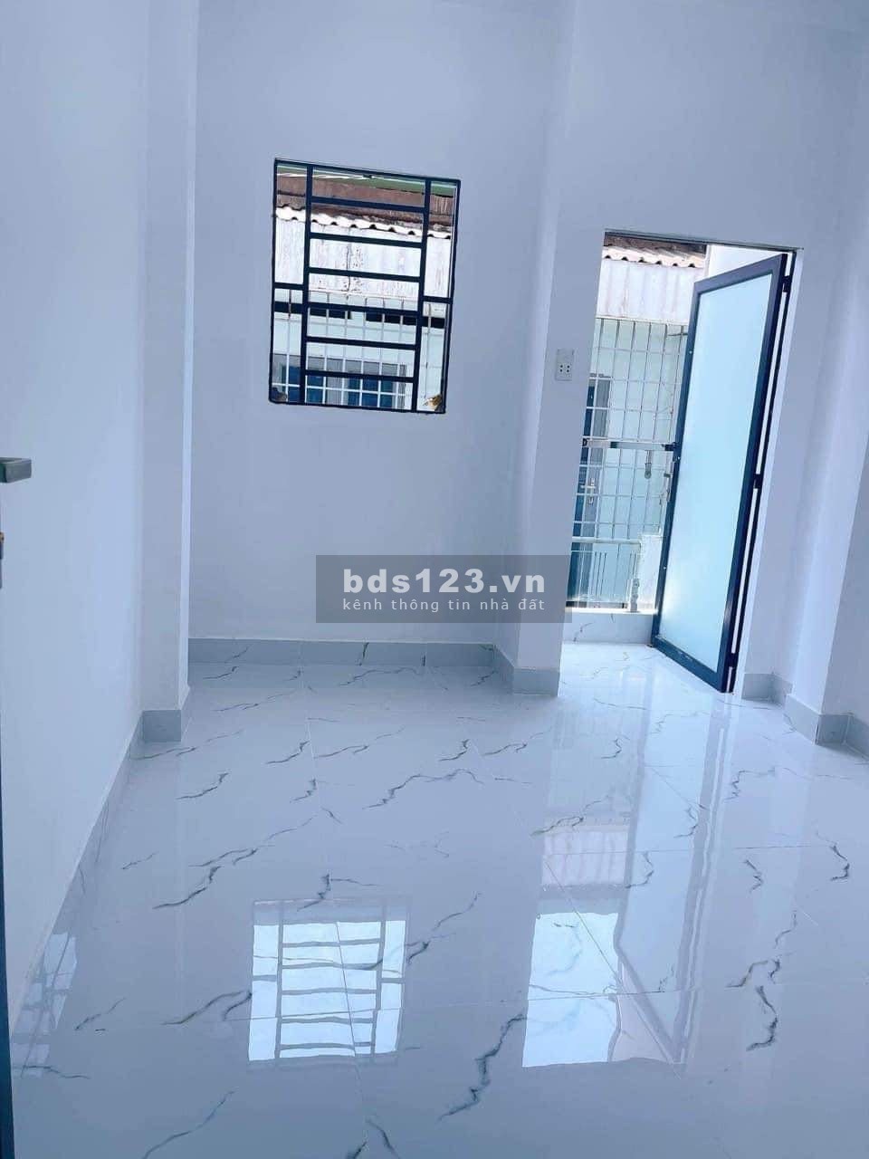 Bán nhà Âu Dương Lân, gần Tạ Quang cách trung tâm quận 5, quận 10, quận 3