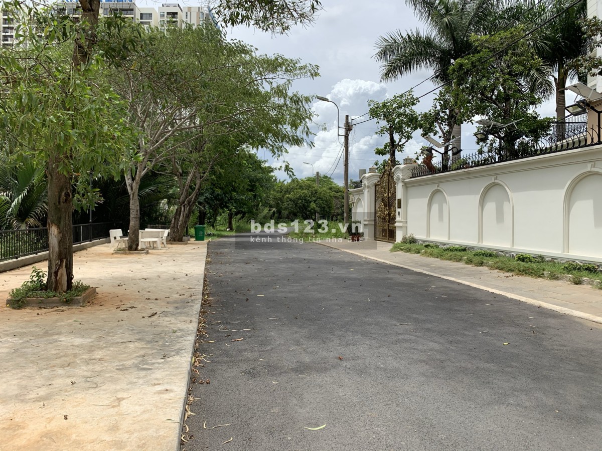 Chính chủ gửi bán nhanh đất nền dự án khu dân cư Đại Học Bách Khoa Phú Hữu Nguyễn Duy Trinh Quận 9