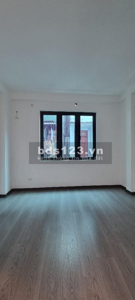 Chính chủ bán nhà trung tâm Tây Mỗ, diện tích 50M2 x4T, ô tô đỗ cửa, giá chào 6 tỷ
