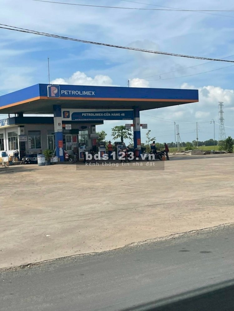 Cho thuê 2300M2 đất trống 30Mx78M,Mặt tiền đường TL829 Huyện Tân Thạnh Long An cách cầu 2 hạt 500m