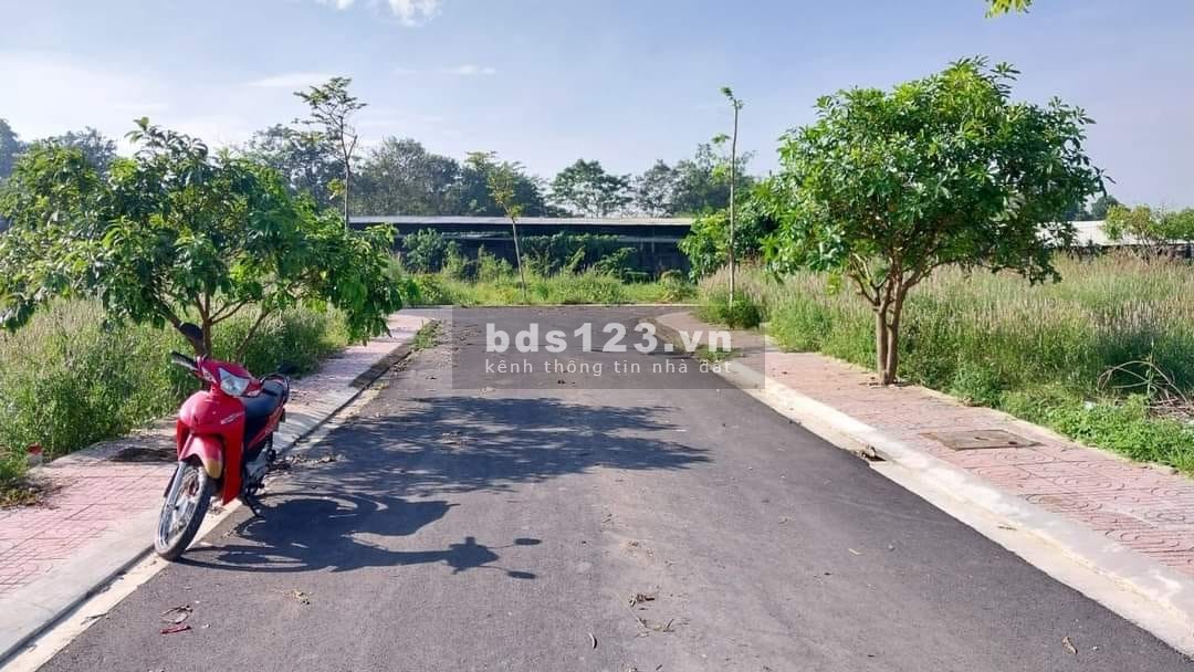 Cần bán đất sổ riêng thổ cư 109m2 giá 1ty150 Bình Minh Trảng Bom Đồng Nai