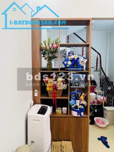 Bán nhà phố Láng Hạ, diện tích 68m2, 4 tầng, 6 tỷ