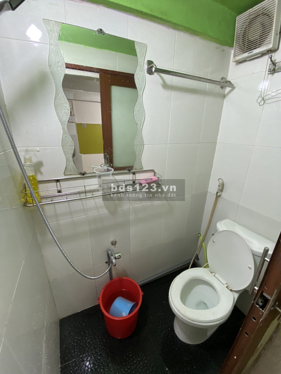 Cho thuê nhà nguyên căn Quận 4, 56m2, 1 trệt, 1 lửng