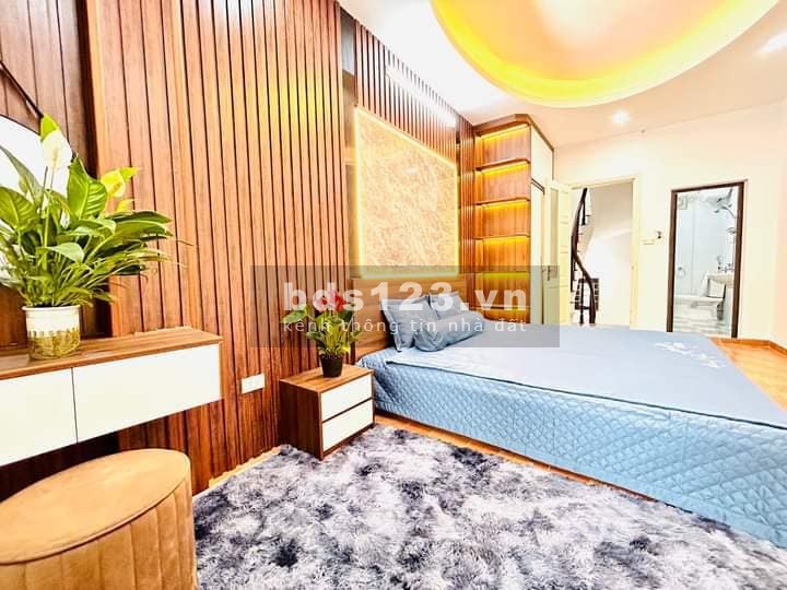 Bán Nhà Ngõ Ô Tô Vĩnh Hưng, Hoàng Mai 30m, 5 tầng, mt 3.5m, giá 4.65 tỷ.