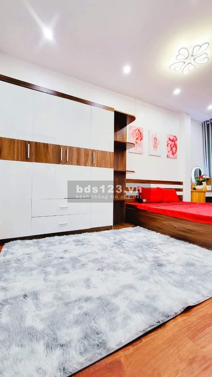 Bán Nhà Gần Đường Kim Ngưu, Hai Bà Trưng 20m, 4 tầng, mt 4.2m, giá 3.7 tỷ.